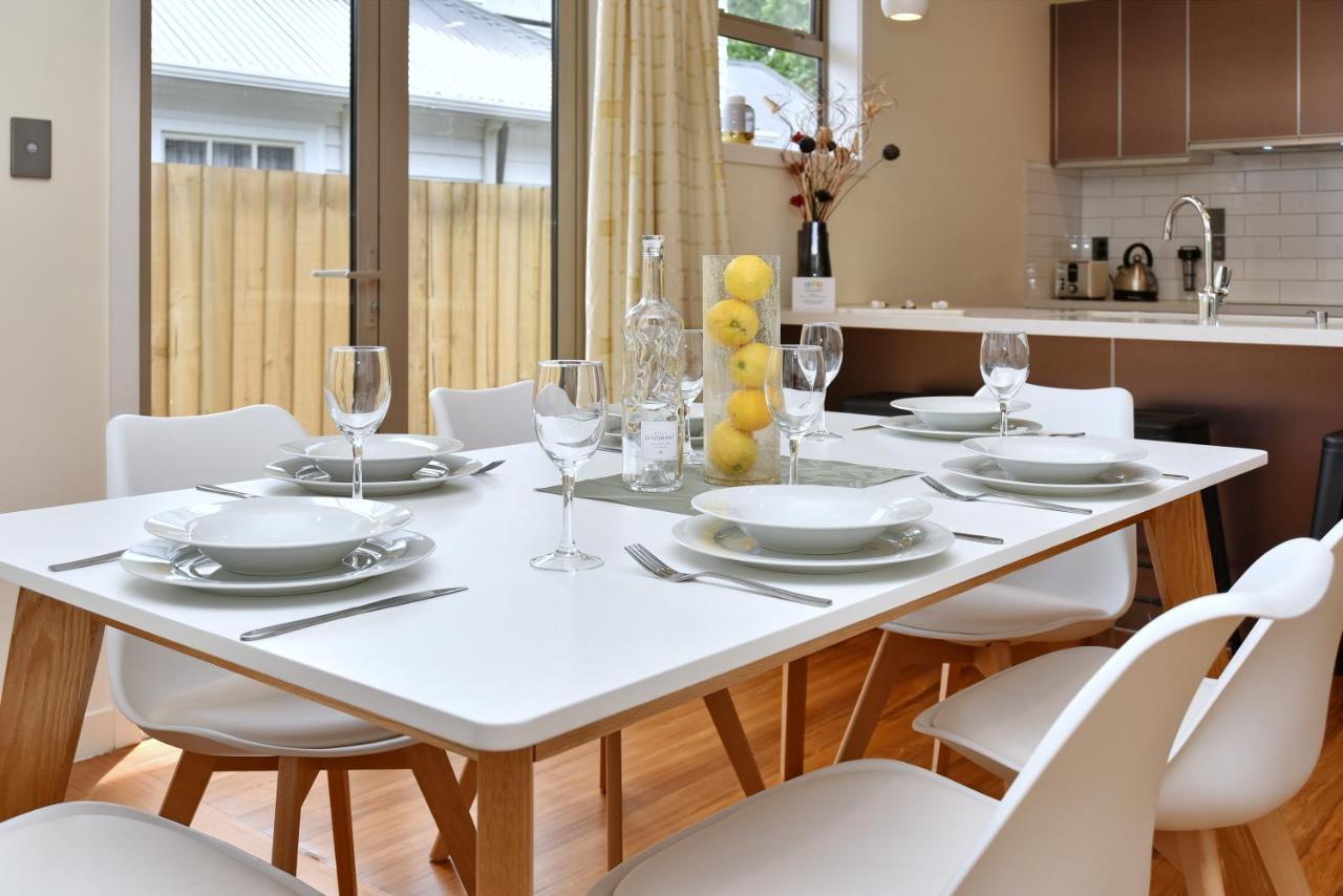 Clyde 106 - Christchurch Holiday Homes Екстер'єр фото