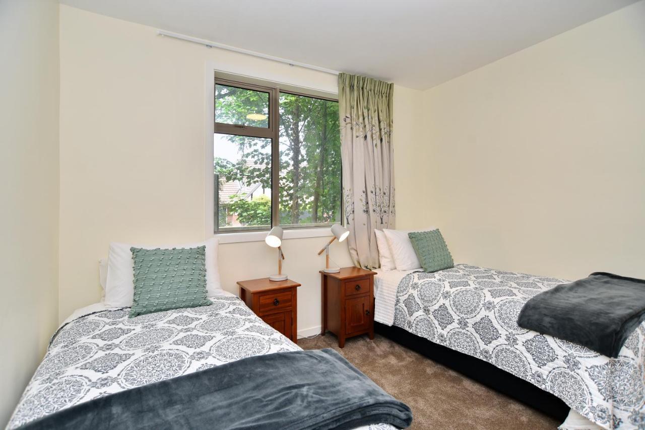 Clyde 106 - Christchurch Holiday Homes Екстер'єр фото