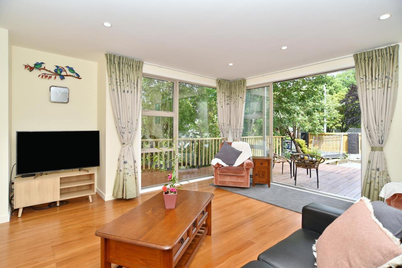 Clyde 106 - Christchurch Holiday Homes Екстер'єр фото